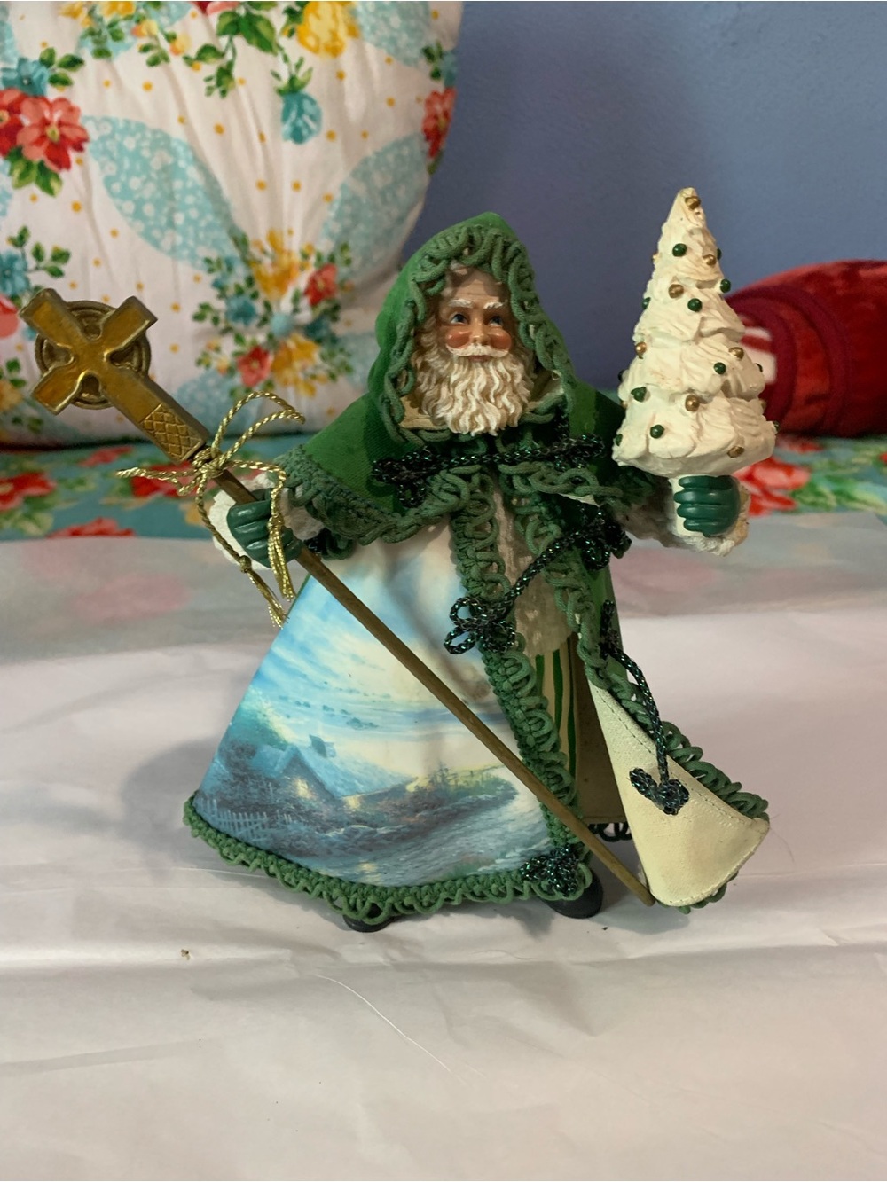 Thomas Kinkade Emerald Isle Bisions of Ireland Santa Figure 2003